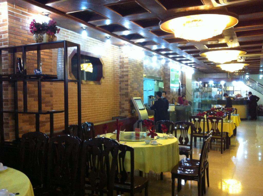 Nanfang Hotel - Anban Street Сиан Екстериор снимка